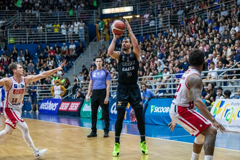 Brasília vence Franca e força jogo 5 decisivo no NBB