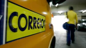 Durigan prevê déficit de R$ 10 bi dos Correios em 2026