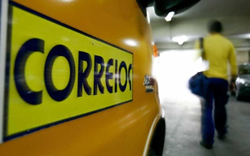 Durigan prevê déficit de R$ 10 bi dos Correios em 2026