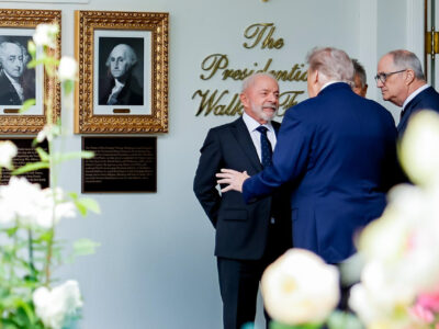 Lula e Trump têm reunião de três horas na Casa Branca