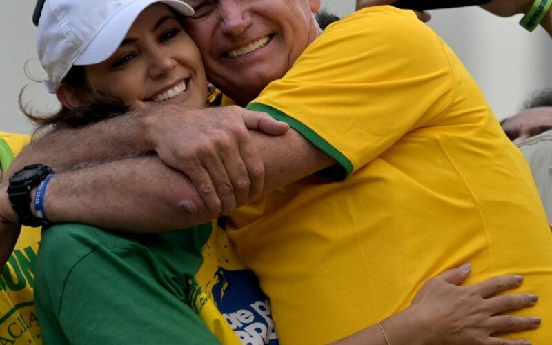 Michelle Bolsonaro: 'Talvez não tenha quem cuide de mim assim