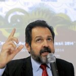 PT Brasília fecha chapa e Agnelo disputa vaga federal
