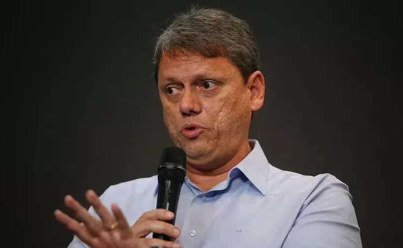 Tarcísio: São Paulo avança sem apoio federal