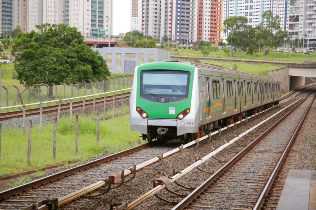 Metrô-DF amplia obras e projeta atender 180 mil passageiros por dia