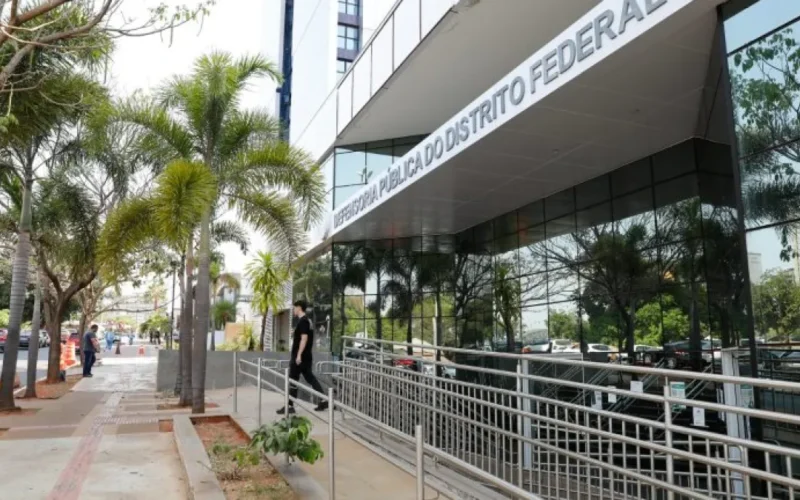 Justiça garante consulta urgente para idosa com câncer cerebral no DF