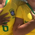 Família de Brasília celebra hexa com seis dedos nas mãos