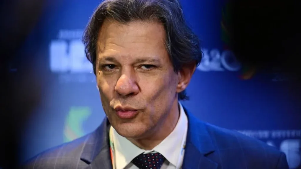 Haddad defende aplicação da lei sobre aliado político