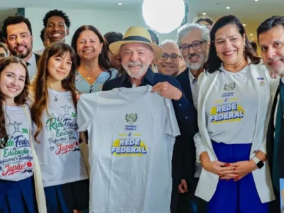 Lula premia 682 alunos campeões da Obmep no Rio