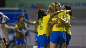 Lei de 2027 ajusta férias escolares para a Copa Feminina