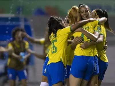Lei de 2027 ajusta férias escolares para a Copa Feminina