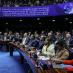 Senado aprova pena maior para crimes contra professores e médicos