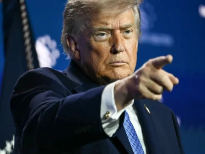 Trump pede cassação de licenças de emissoras que rejeitaram seu discurso