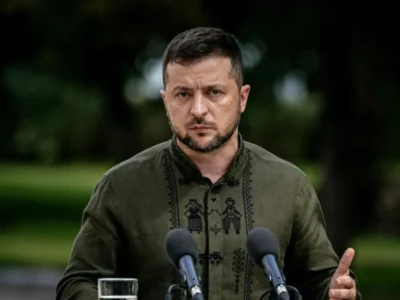 Zelensky enfrenta crise com protestos na Ucrânia