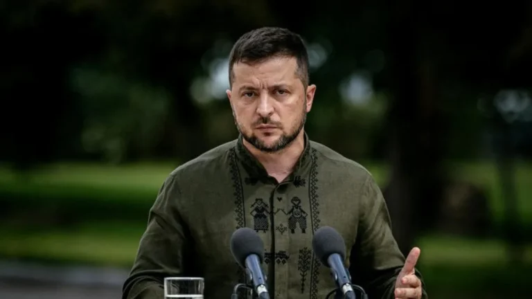Zelensky enfrenta crise com protestos na Ucrânia
