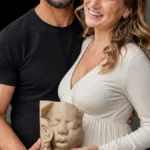 Julio Rocha segura filho em 3D antes do nascimento