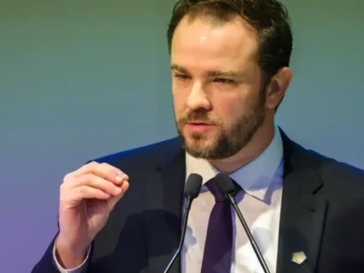 Durigan: reduzir gastos e endurecer arcabouço fiscal