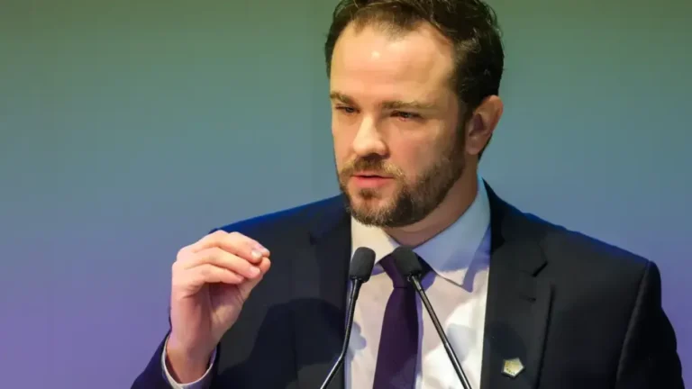 Durigan: reduzir gastos e endurecer arcabouço fiscal