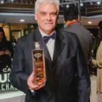 Cachaça brasileira ganha edição especial pelo Bicentenário com Reino Unido