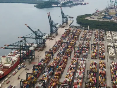 Alta de exportações reduz déficit da conta corrente, diz BC