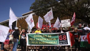 Movimentos criam brigadas para reeleição de Lula
