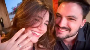 Felipe Neto esconde anel na cueca e pede namorada em casamento