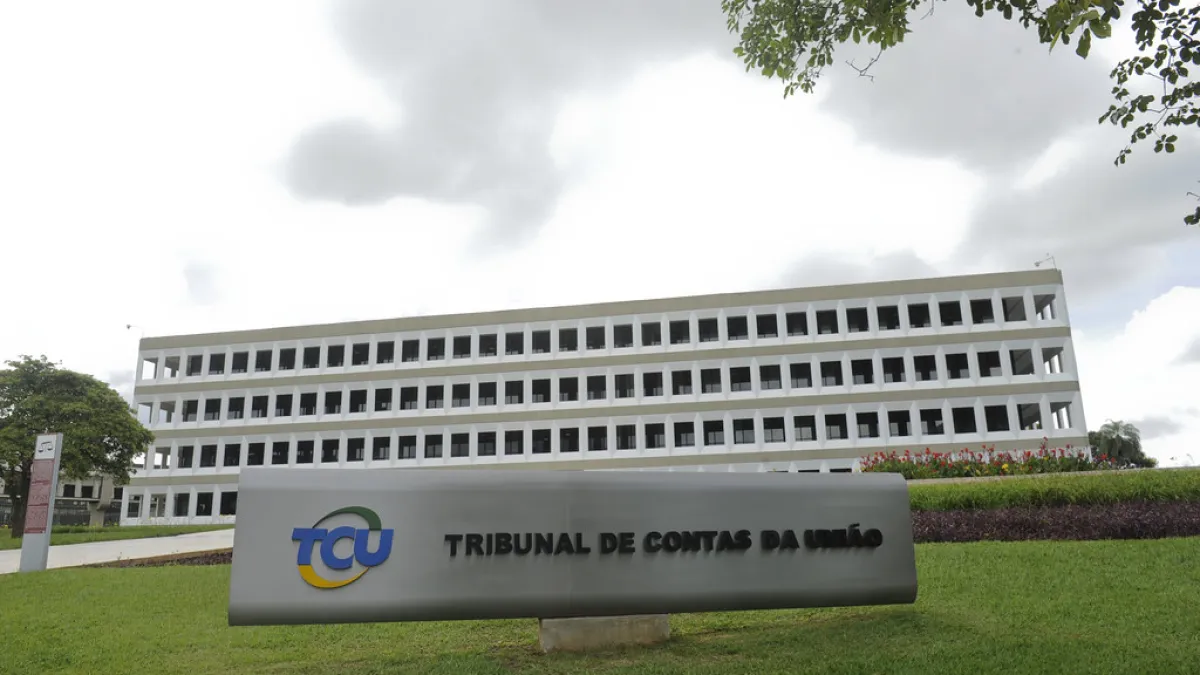Congressistas acionam TCU contra licitação de R$ 1 bi no Porto de Santos