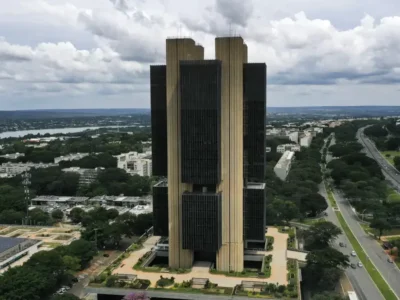 Banco Central corta Selic para 14% ao ano em queda de 0,25 ponto