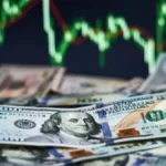 Dólar cai com Copom e fica abaixo de R$ 5,11