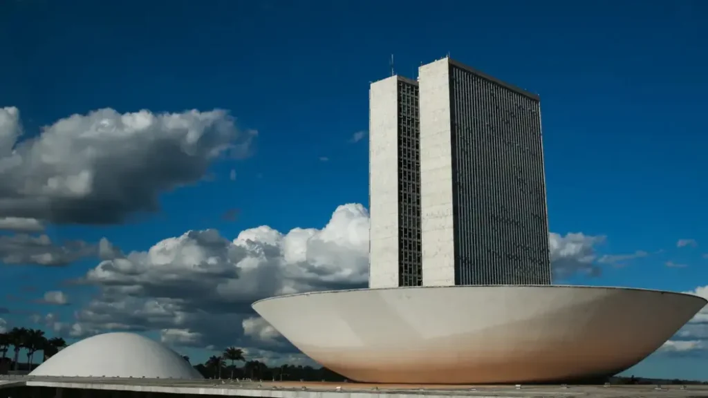 Congresso se fortaleceu com regras informais, aponta estudo