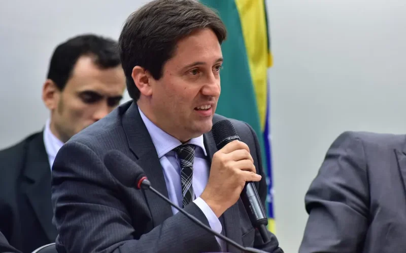 Servidor do BC intermediou venda do Master ao Nubank, diz PF