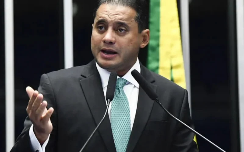PF aponta ligações de senador com ministro do STJ em investigação