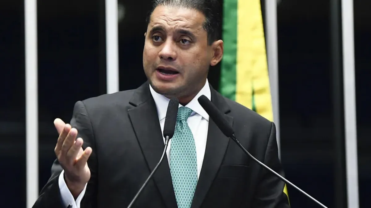 PF aponta ligações de senador com ministro do STJ em investigação