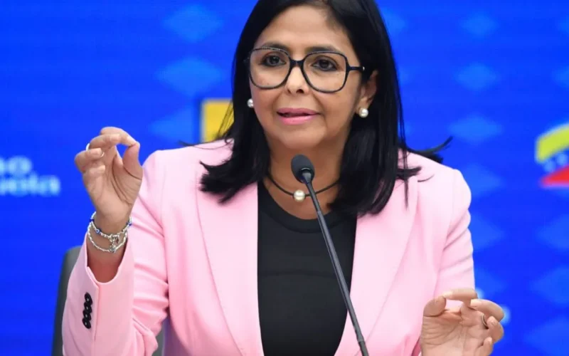 Venezuela liberta 131 presos políticos em meio a diálogo